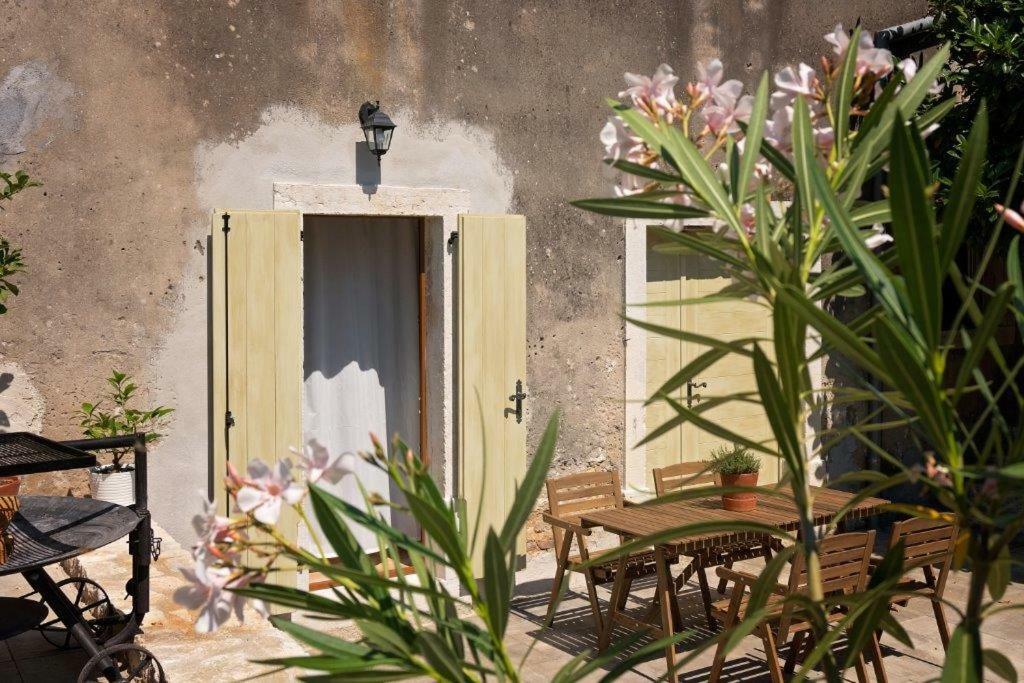 Old Town Studio And Apartment Vrsar Luaran gambar